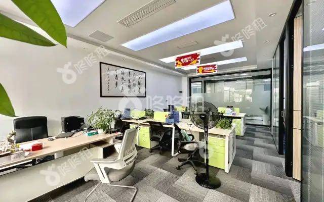 园西工业区_218平_精装_办公室开间