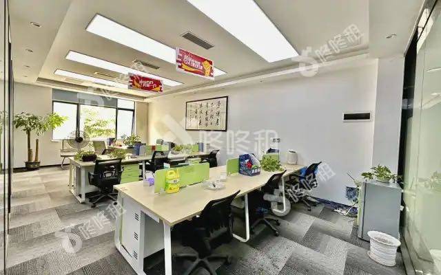 园西工业区_218平_精装_办公室开间