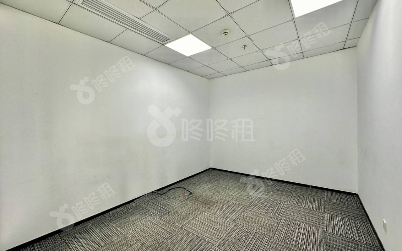 威盛科技大厦_225平_精装_办公室隔间