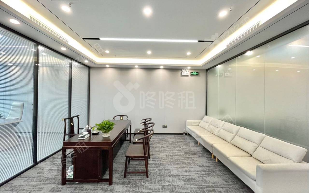 诺德金融中心_465平_精装_办公室隔间