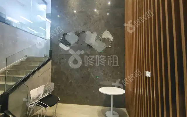 满京华SOHO艺峦_289平_精装_办公室房源出租