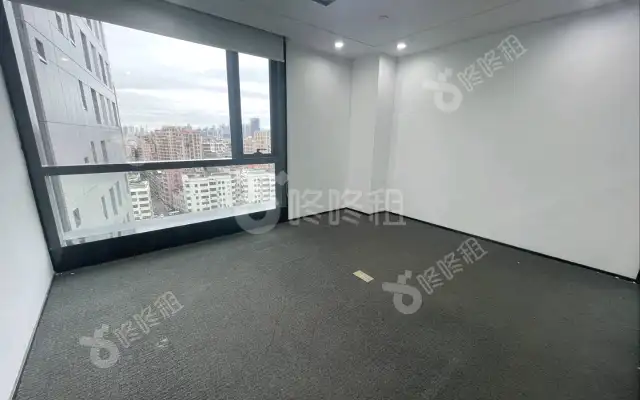 满京华SOHO艺峦_213平_精装_办公室房源出租