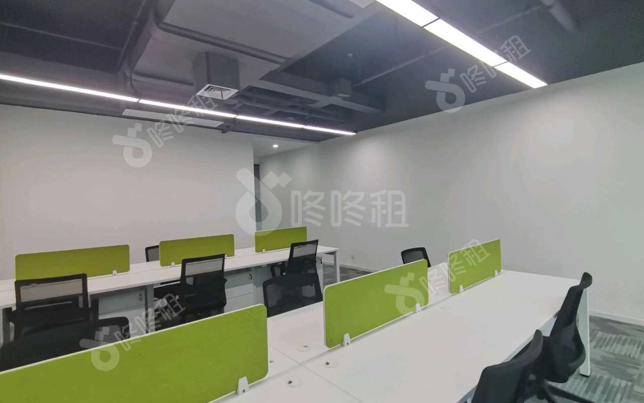 坪山创新广场_95平_精装_办公室开间