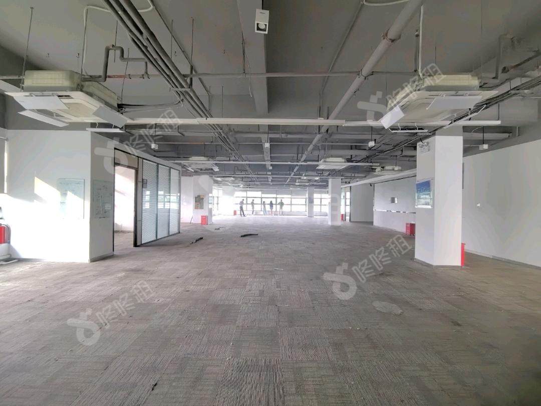 TCL国际E城_600平_精装_办公室开间