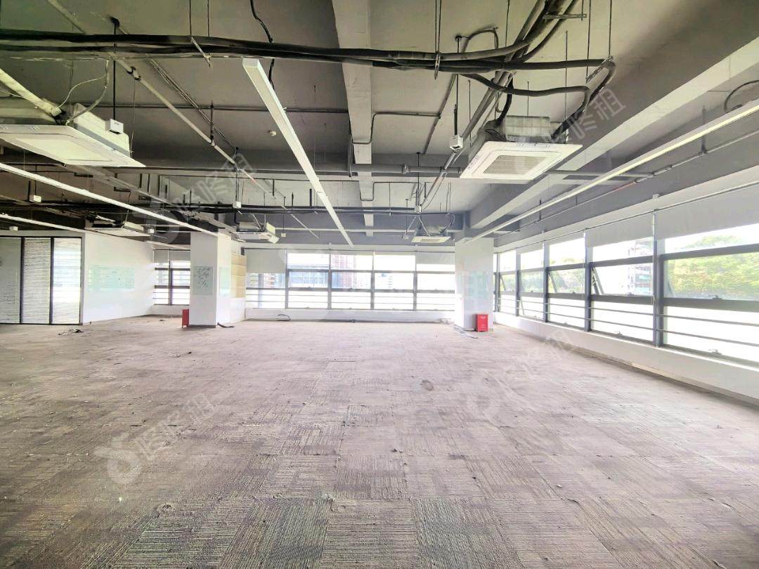 TCL国际E城_600平_精装_办公室开间