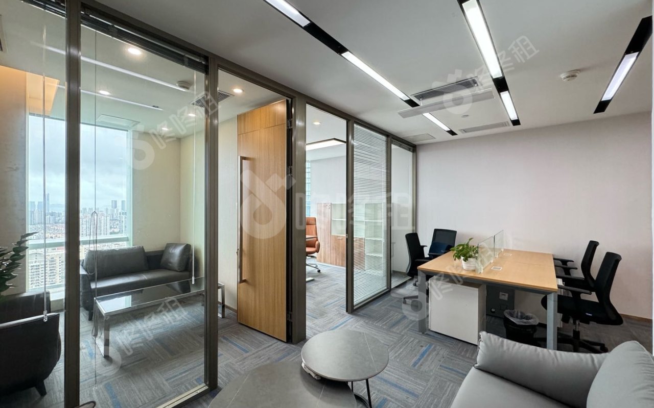 中洲控股中心_151平_精装_办公室开间