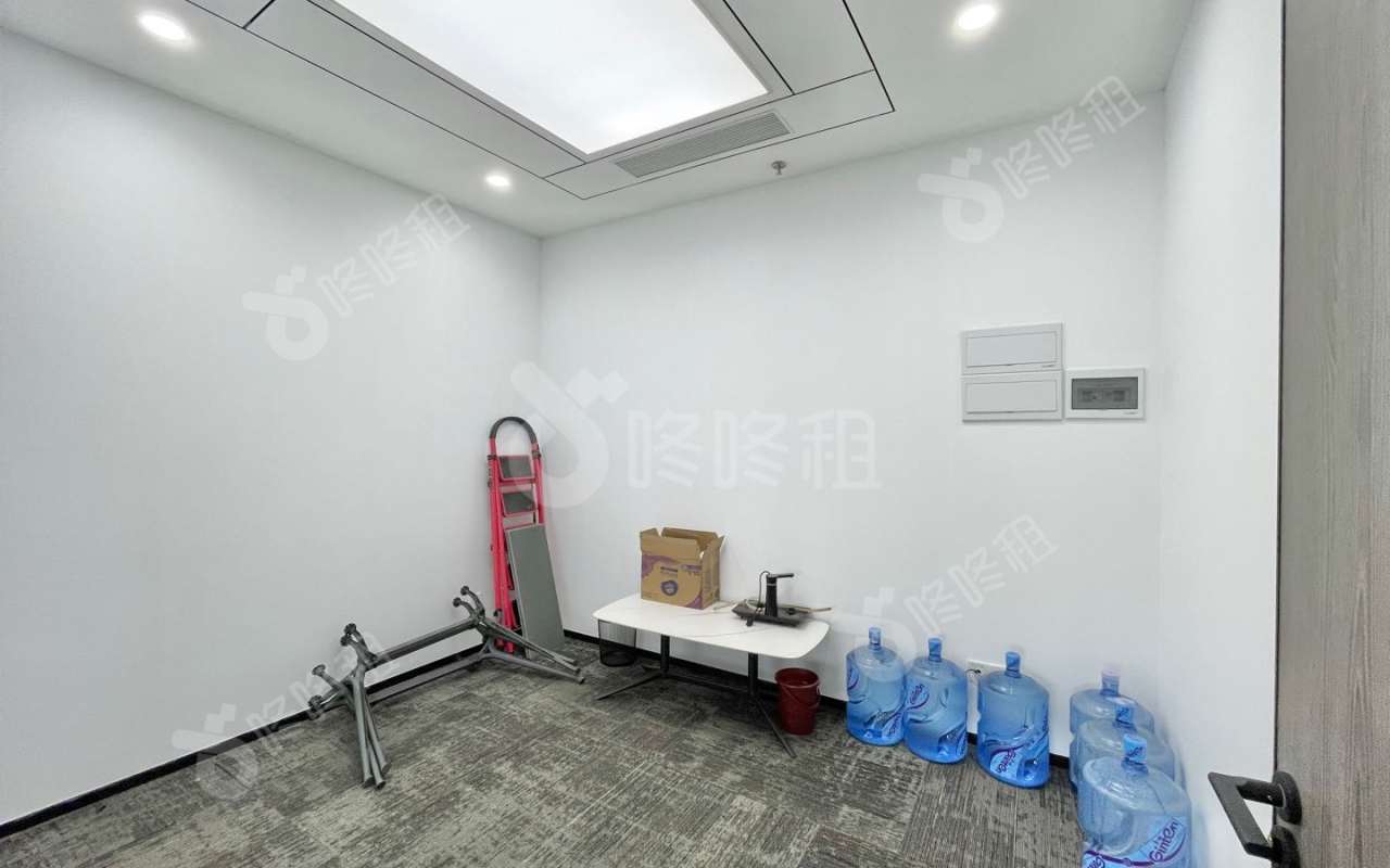深圳湾科技生态园_356平_简装_办公室隔间