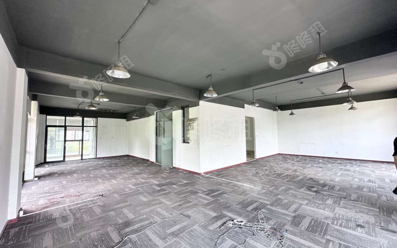 TCL国际E城_500平_精装_办公室开间