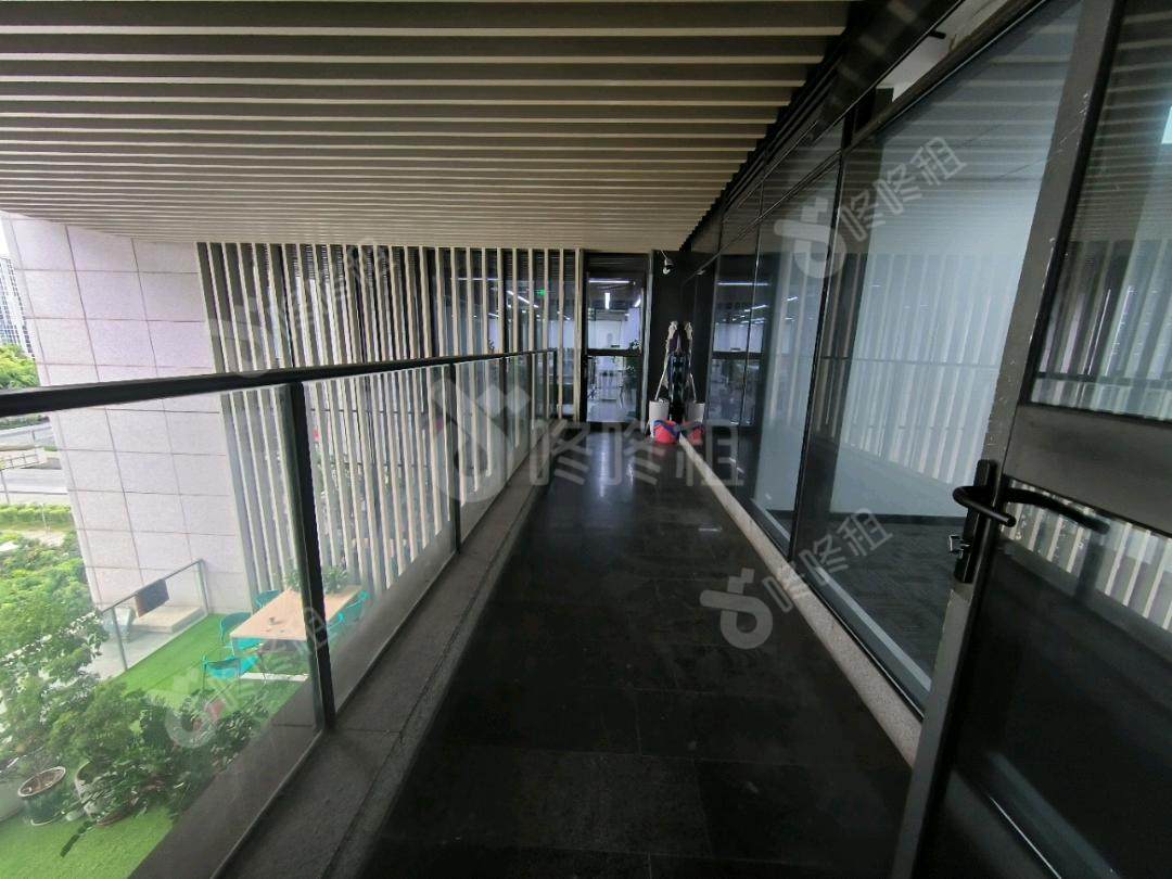 中科大厦_285平_豪装_阳台