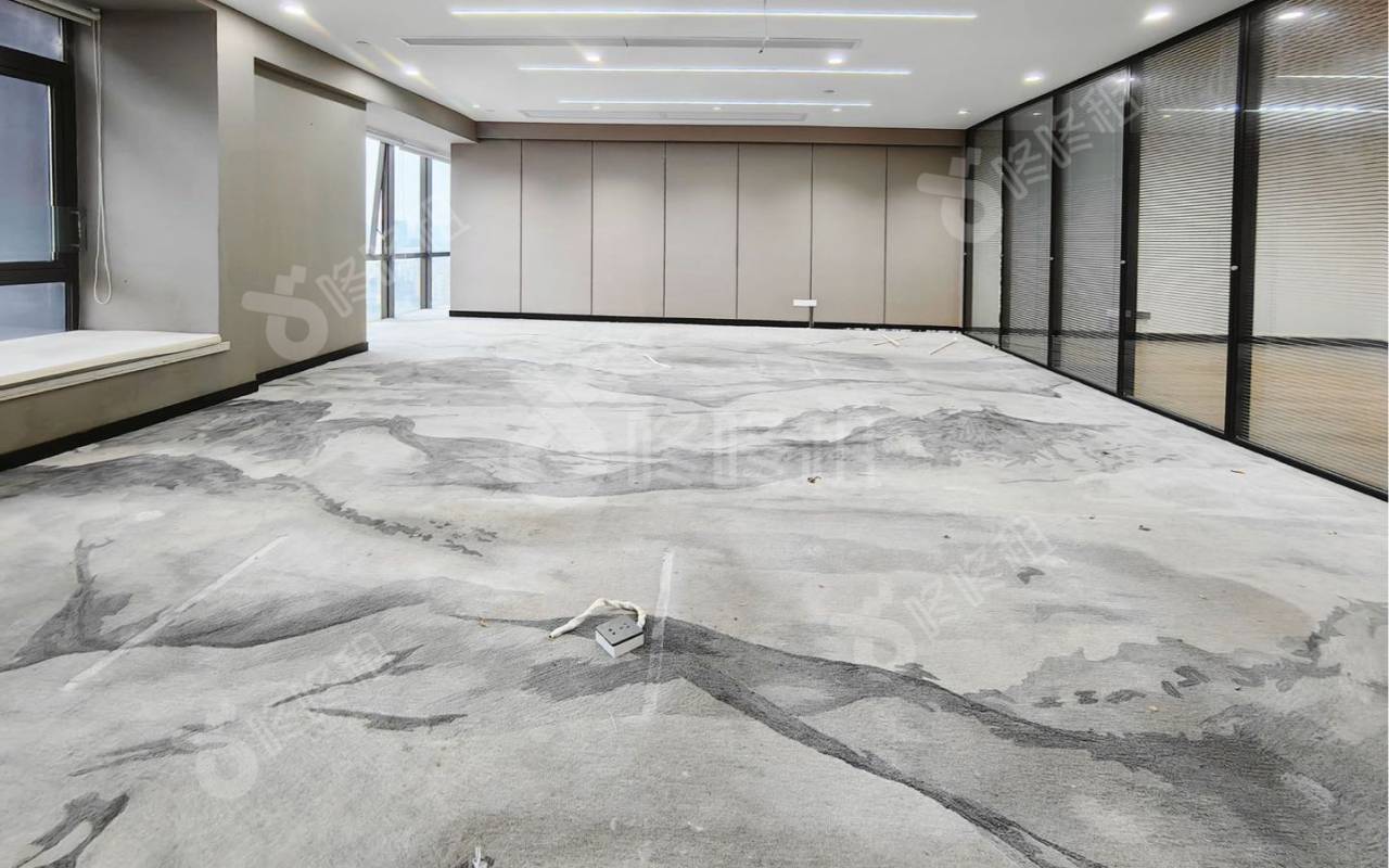 御璟中心_1050平_精装_办公室开间