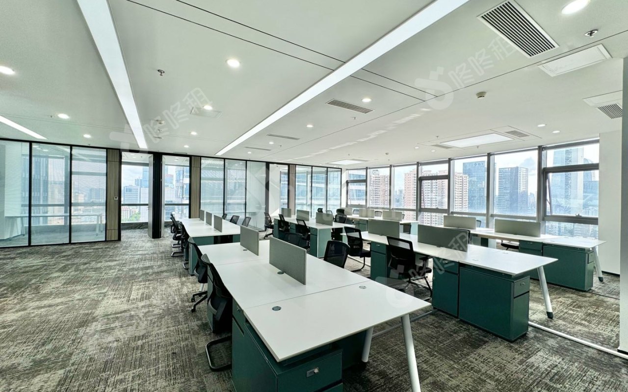 中电长城大厦_221平_精装_办公室开间