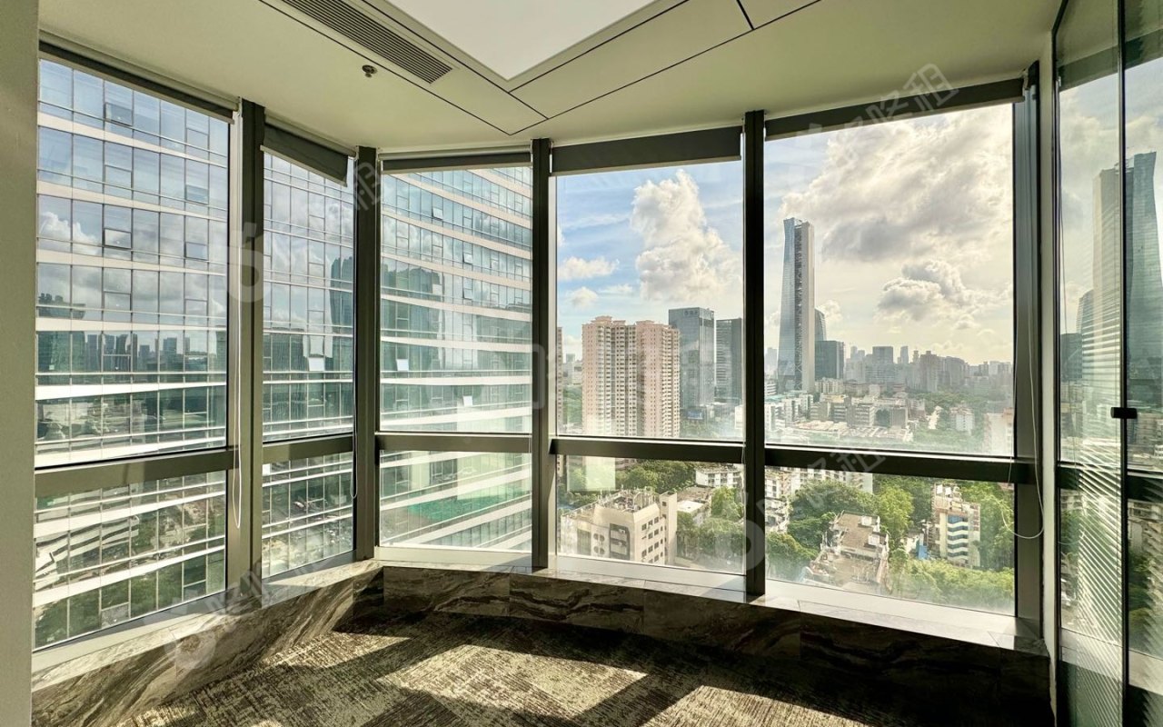 中电长城大厦_221平_精装_办公室隔间