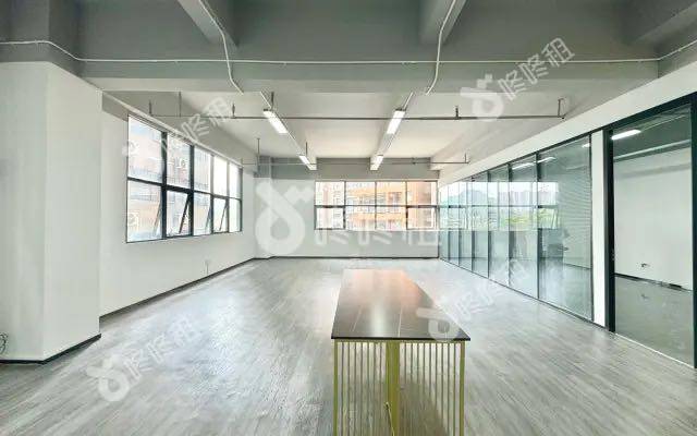 南科创启城_333平_精装_办公室开间