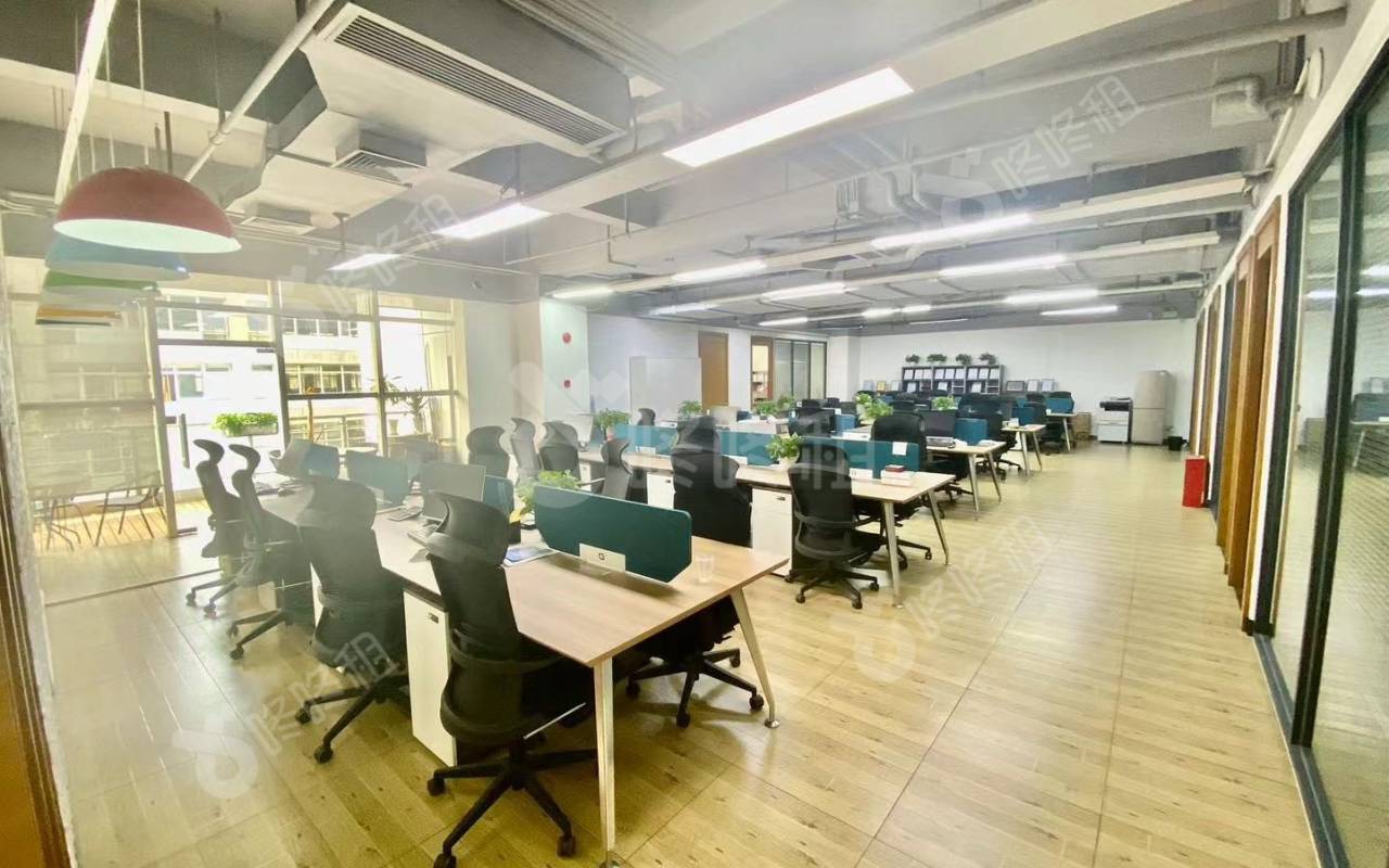 德维森大厦_462平_精装_办公室开间