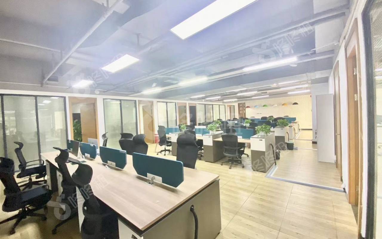 德维森大厦_462平_精装_办公室开间