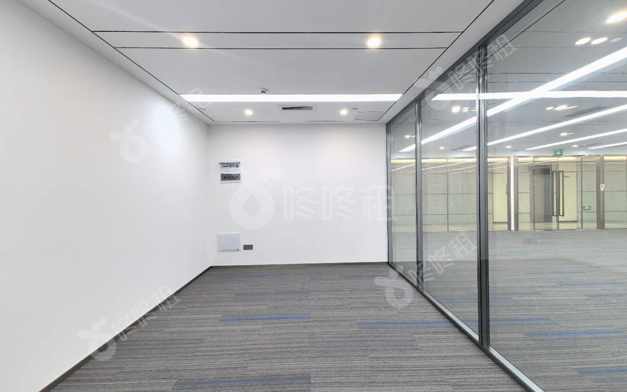 大冲商务中心_528平_精装_办公室隔间