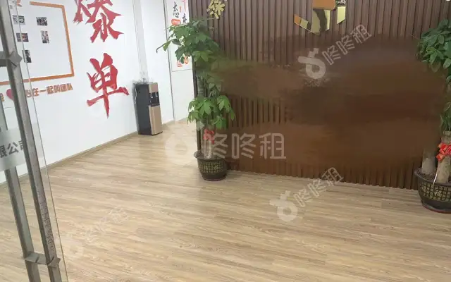 名优工业产品展示采购中心_216平米_精装_办公室房源出租