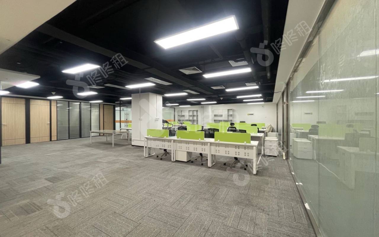 中科大厦_350平_精装_办公室开间