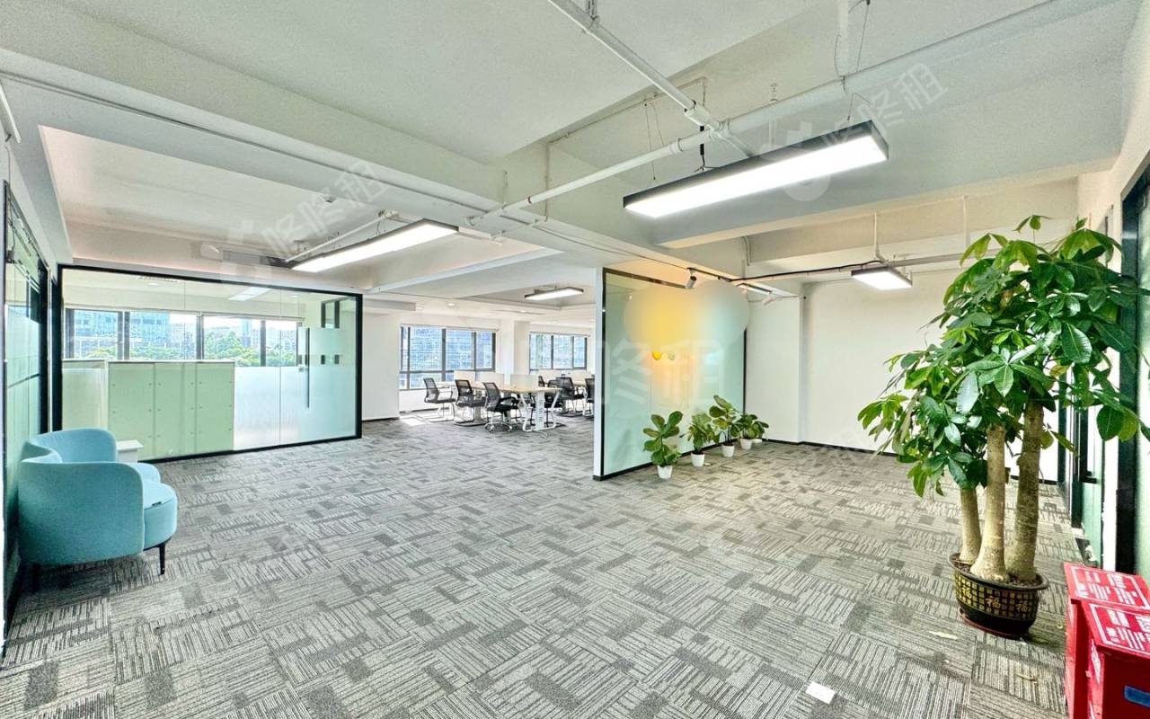 深圳湾科技生态园_600平_精装_办公室开间