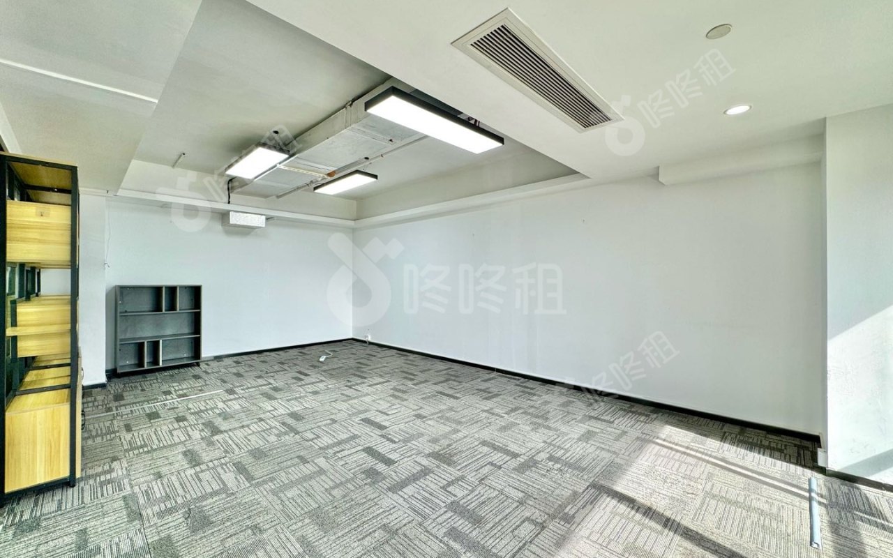 深圳湾科技生态园_600平_精装_办公室隔间