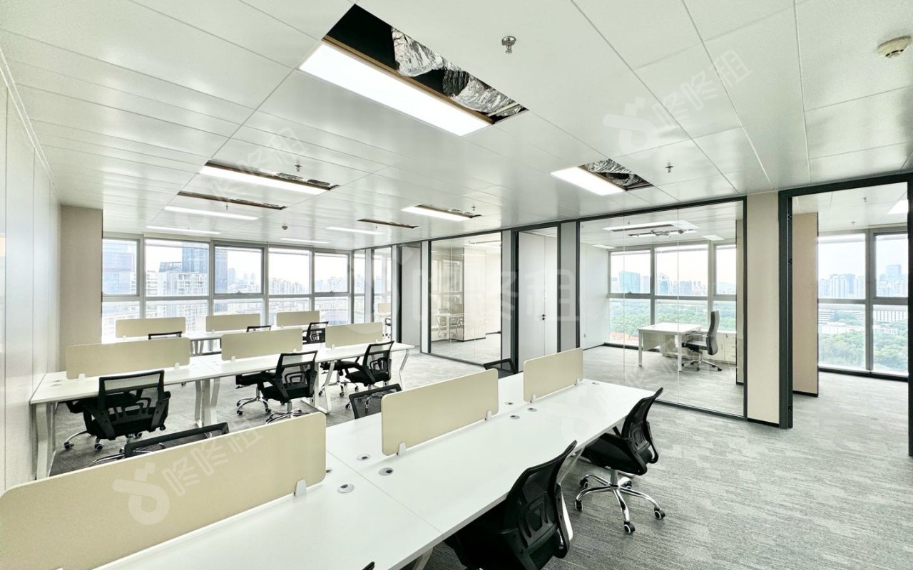 微软科通大厦_298平_精装_办公室开间
