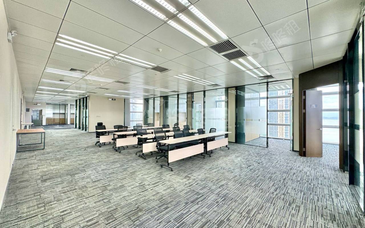 招商局广场_678平_精装_办公室开间