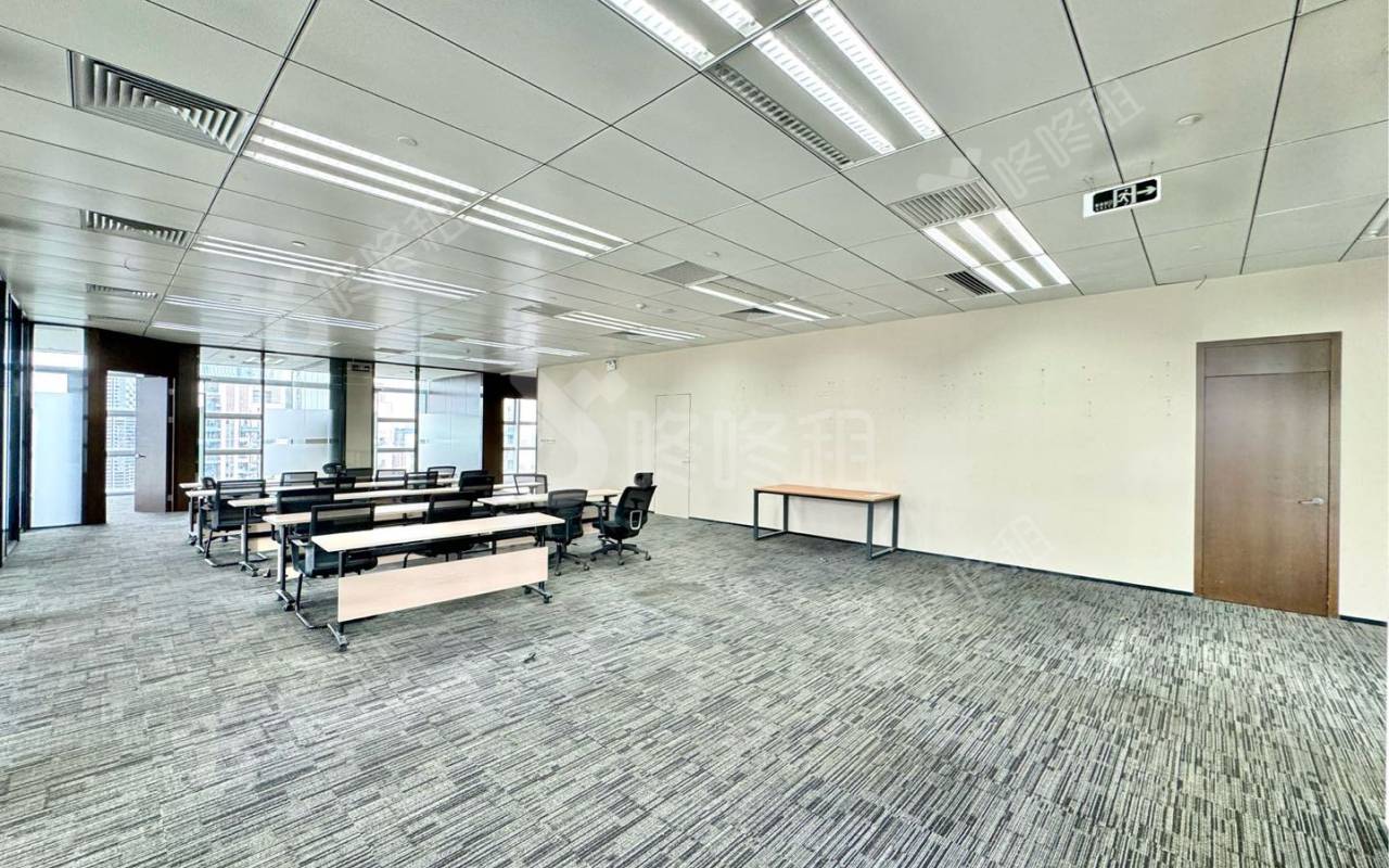 招商局广场_678平_精装_办公室开间