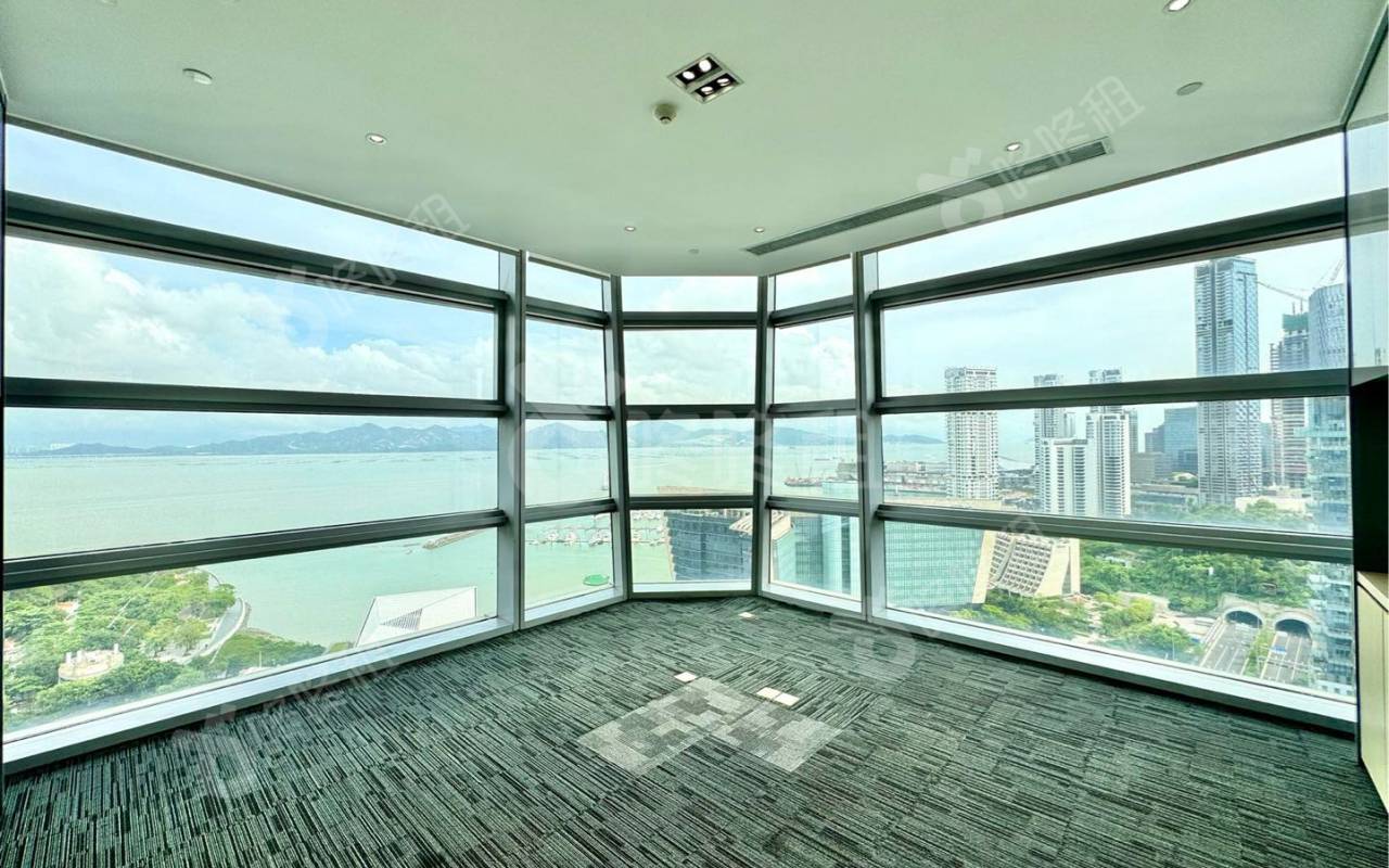 招商局广场_678平_精装_办公室隔间