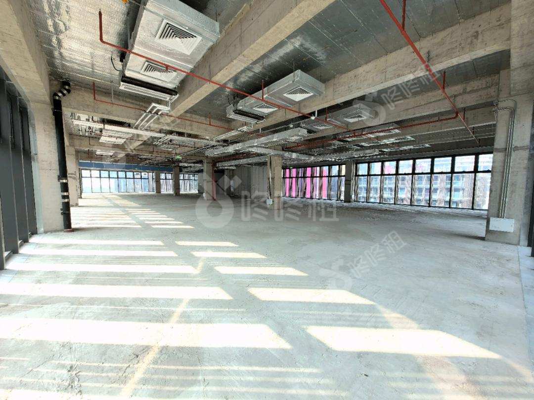 前海深港青年梦工场_6600平_定制装修_办公室开间