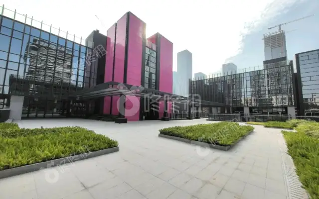 前海深港青年梦工场_6600平_定制装修_办公室房源出租