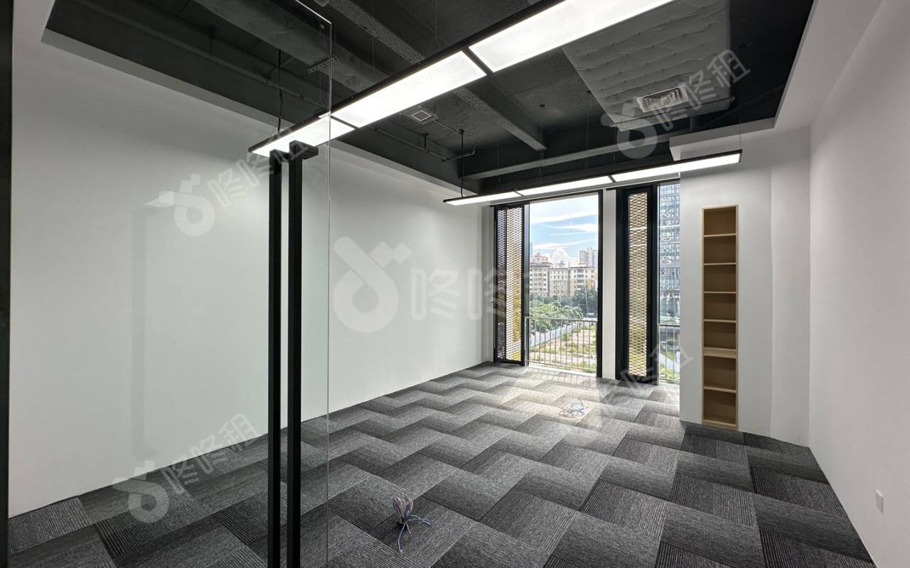 华联城市中心_60平_精装_办公室开间