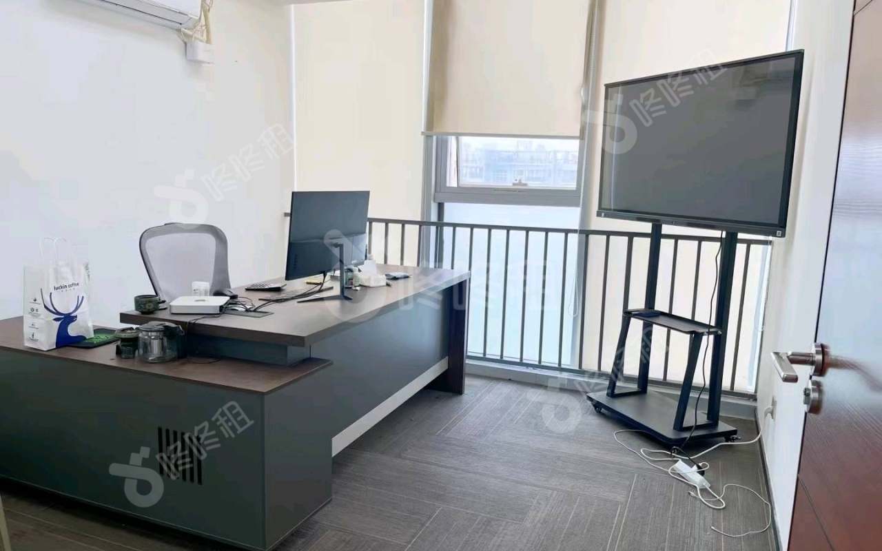 茂业时代广场_200平_精装_办公室隔间