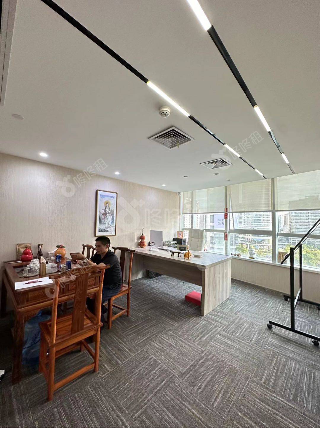 保利大厦_199平_精装_办公室隔间