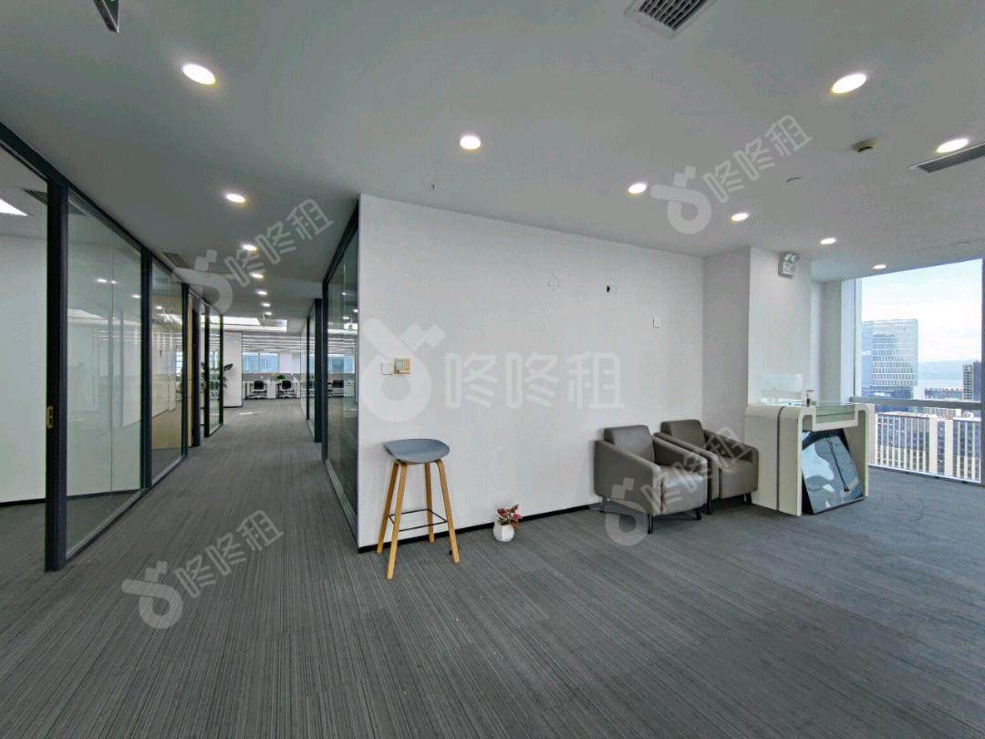 大冲商务中心_1400平_豪装_办公室开间