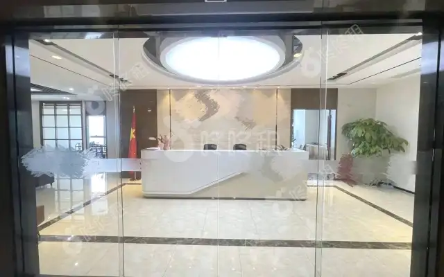 长富金茂大厦CFC_240平_精装_办公室房源出租