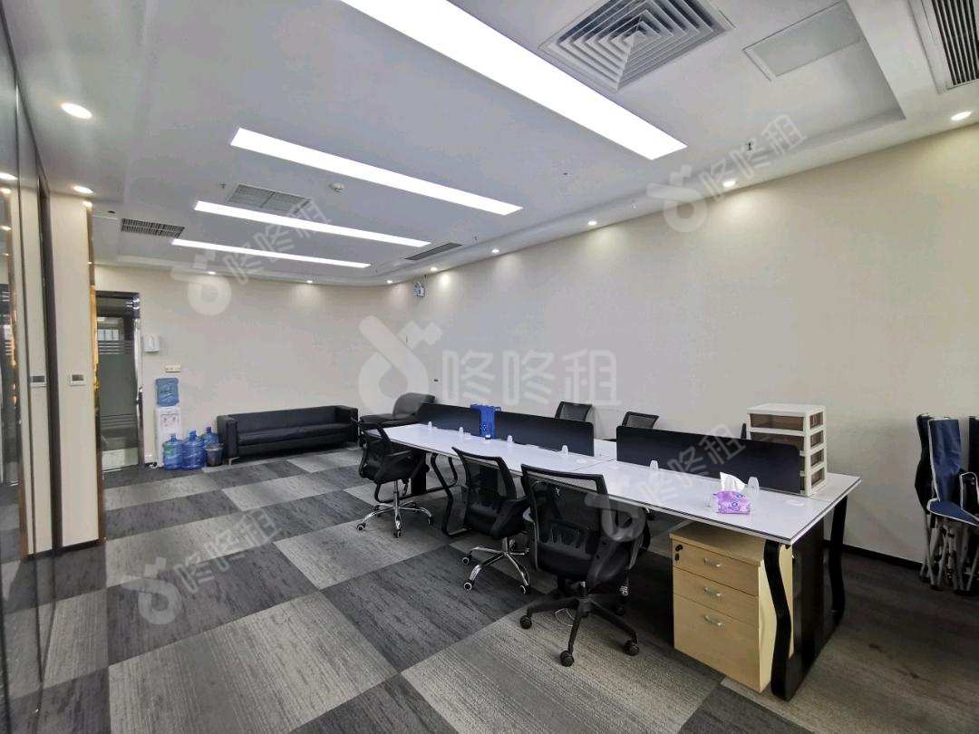 诺德金融中心_230平_精装_办公室开间