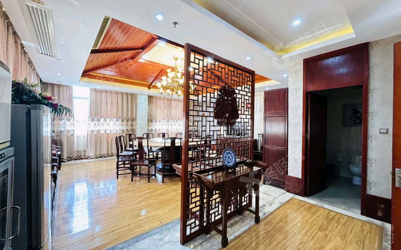 东吴创意园_350平_精装_办公室开间