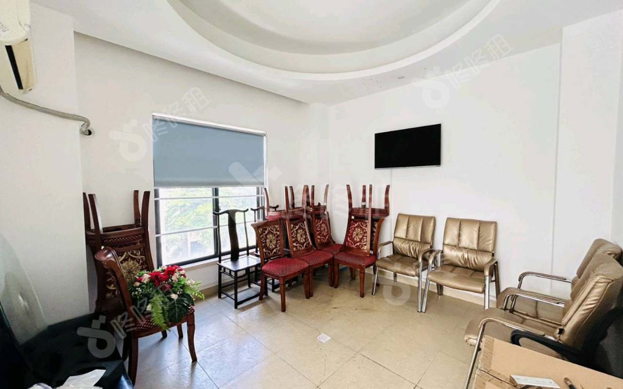 东吴创意园_350平_精装_办公室隔间