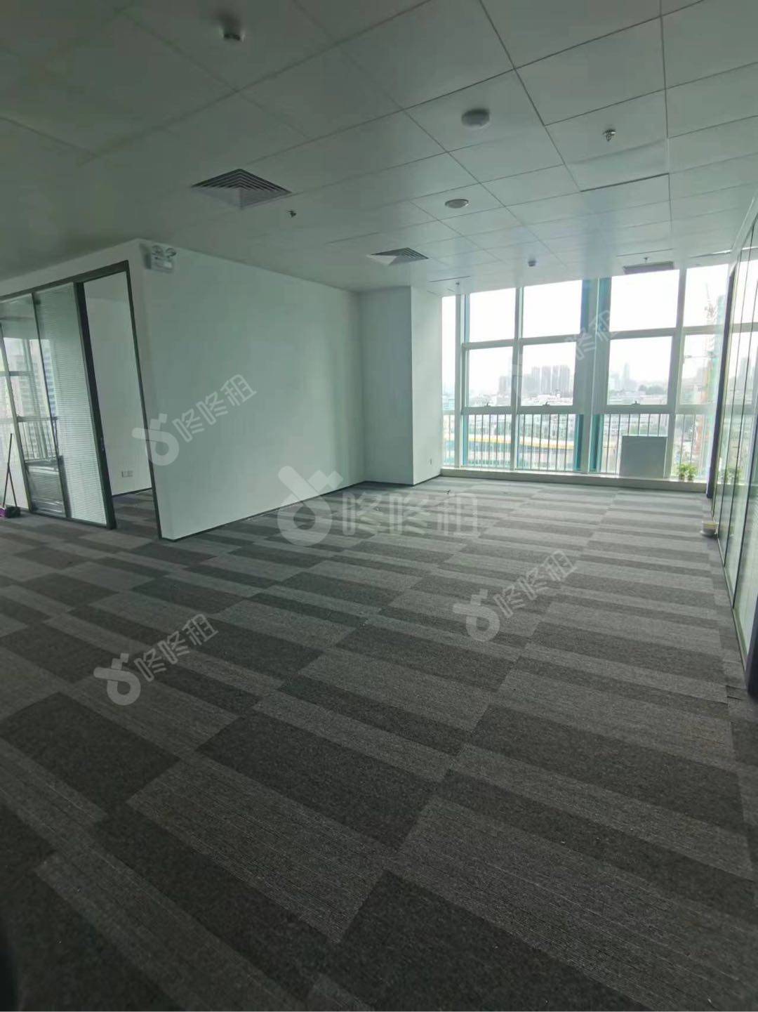共享大厦（禹洲广场）_409平_精装_办公室开间