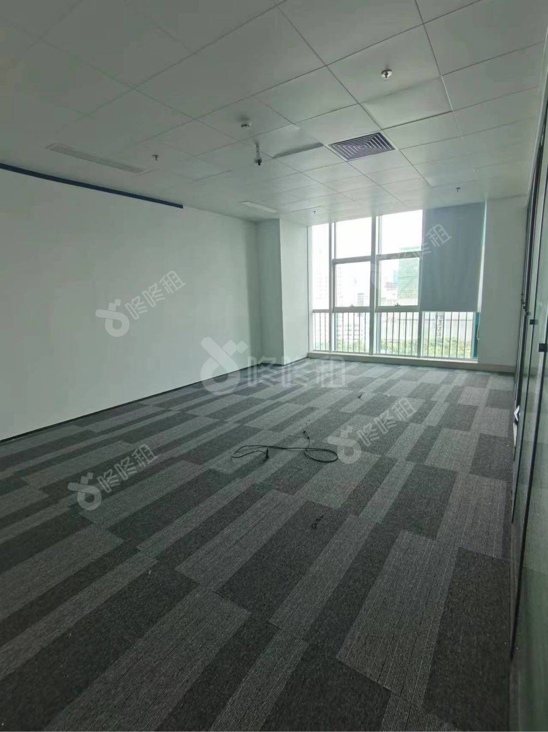 共享大厦（禹洲广场）_409平_精装_办公室隔间