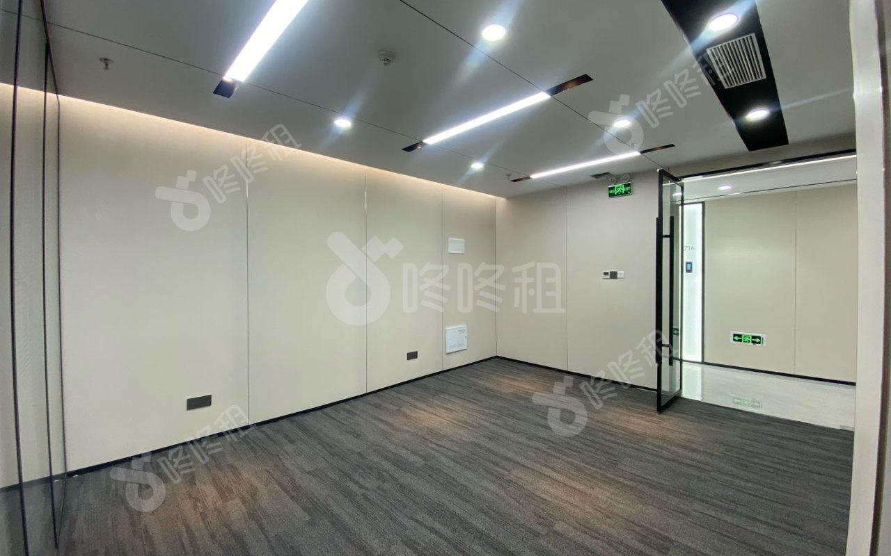 丽雅查尔顿广场_96平_精装_办公室开间