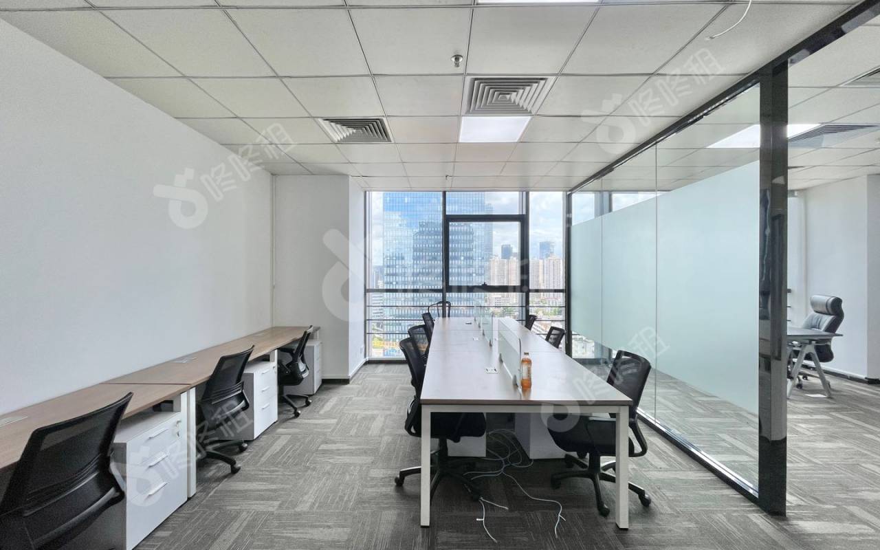 东方科技大厦_218平_精装_办公室开间