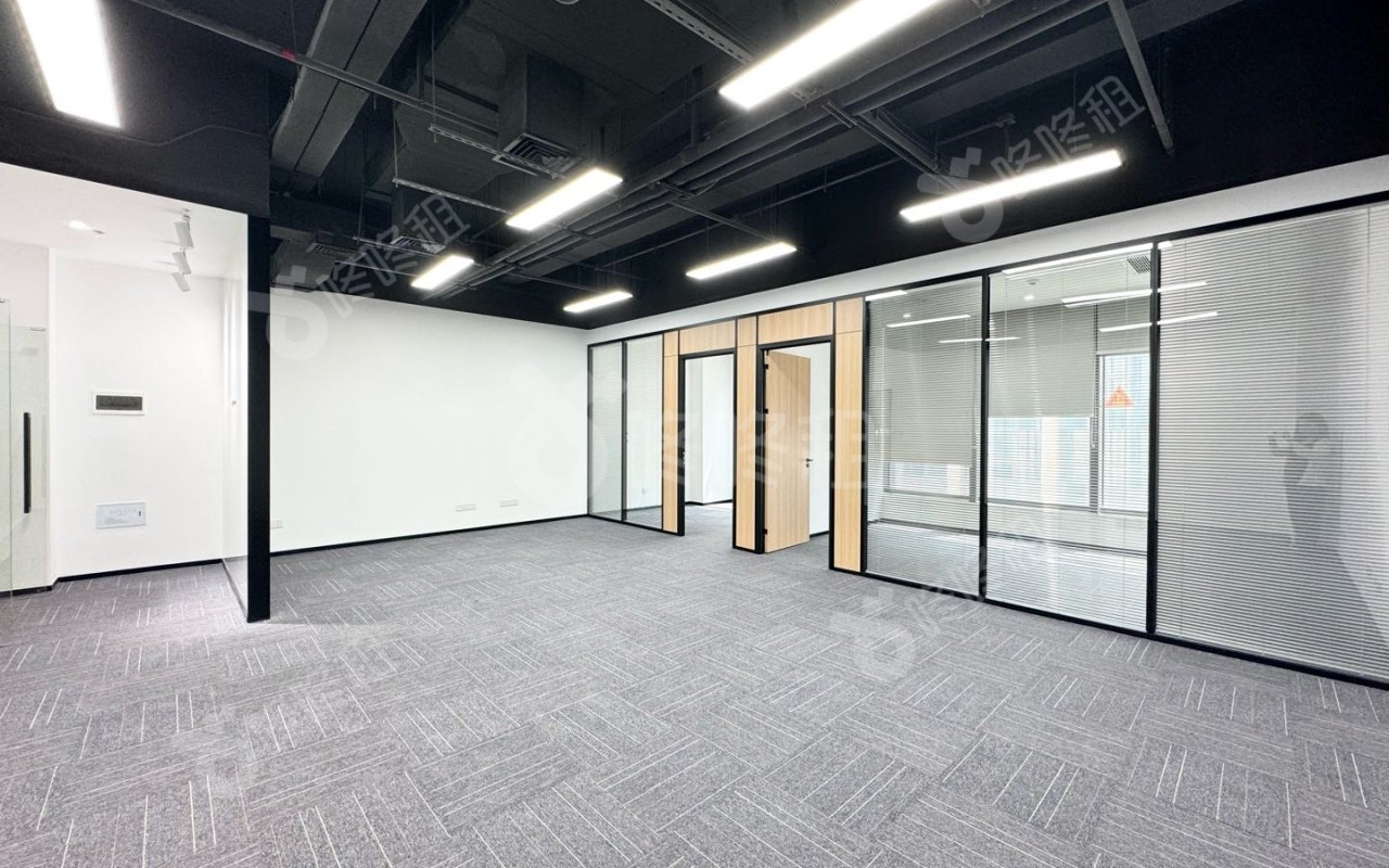 朗峻广场_128.25平_精装_办公室开间
