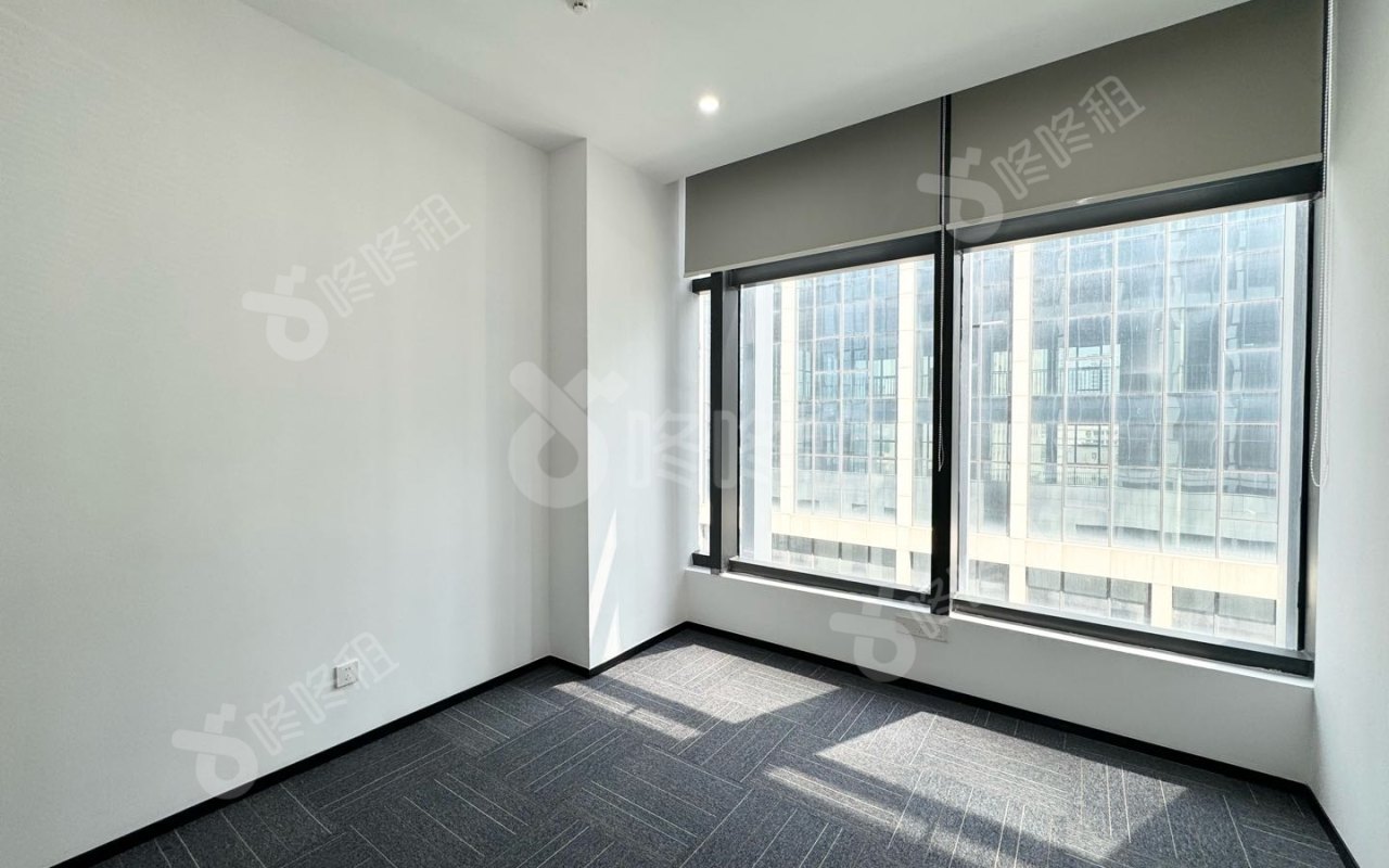 朗峻广场_128.25平_精装_办公室隔间