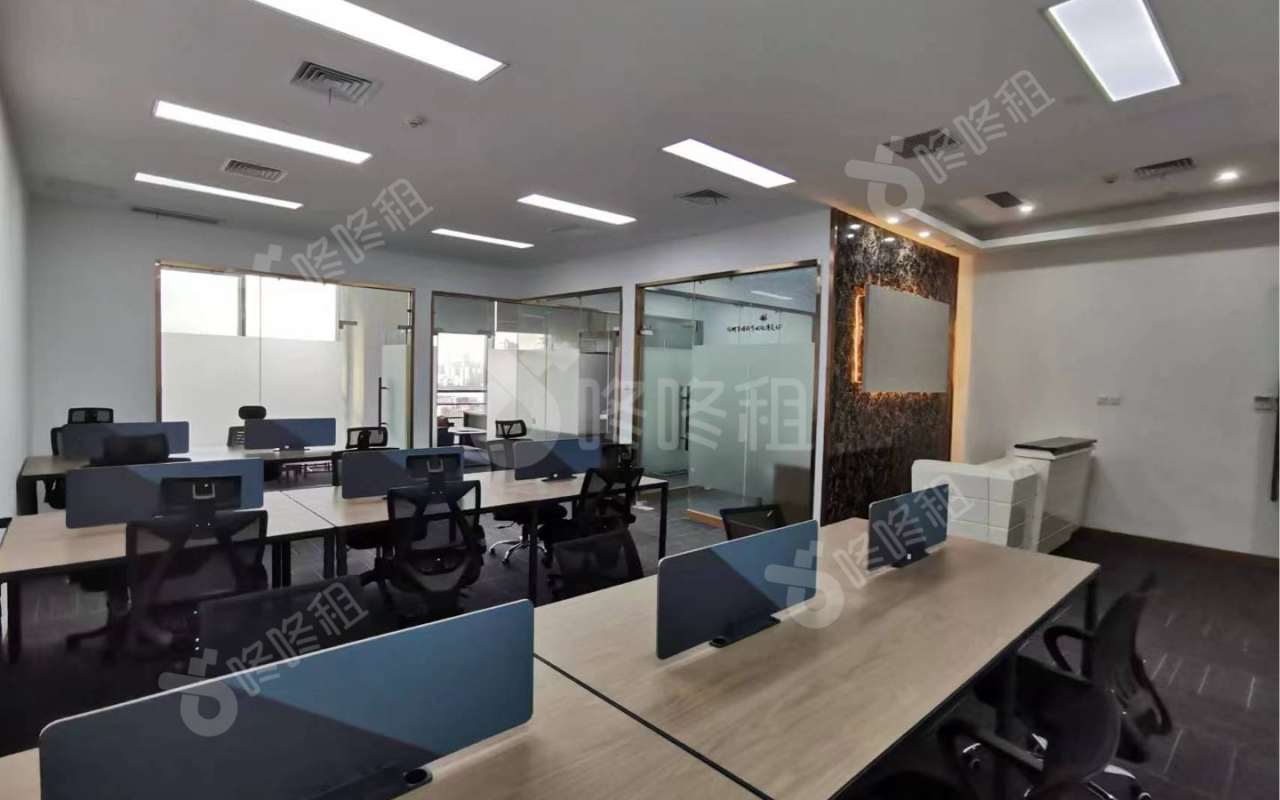 星河WORLD_248平_精装_办公室开间