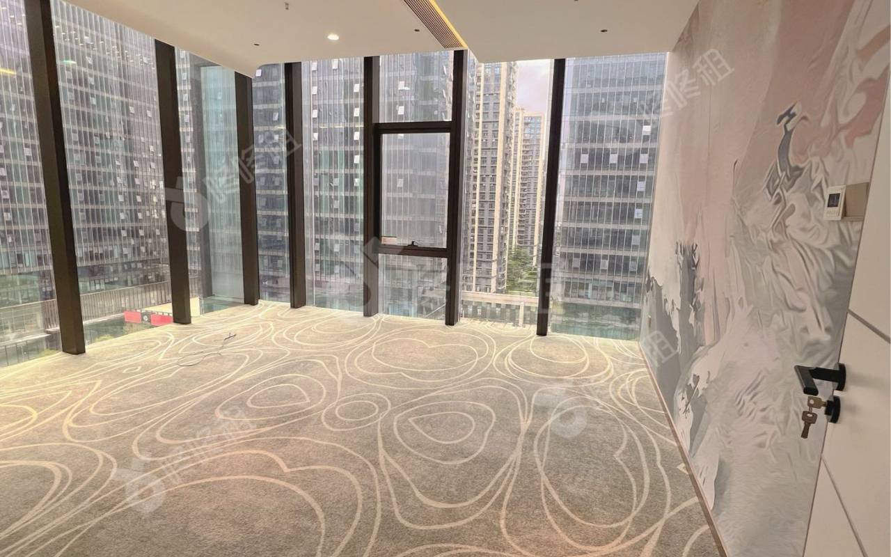 前海科兴科学园(正中华丽中心)_400平_精装_办公室隔间