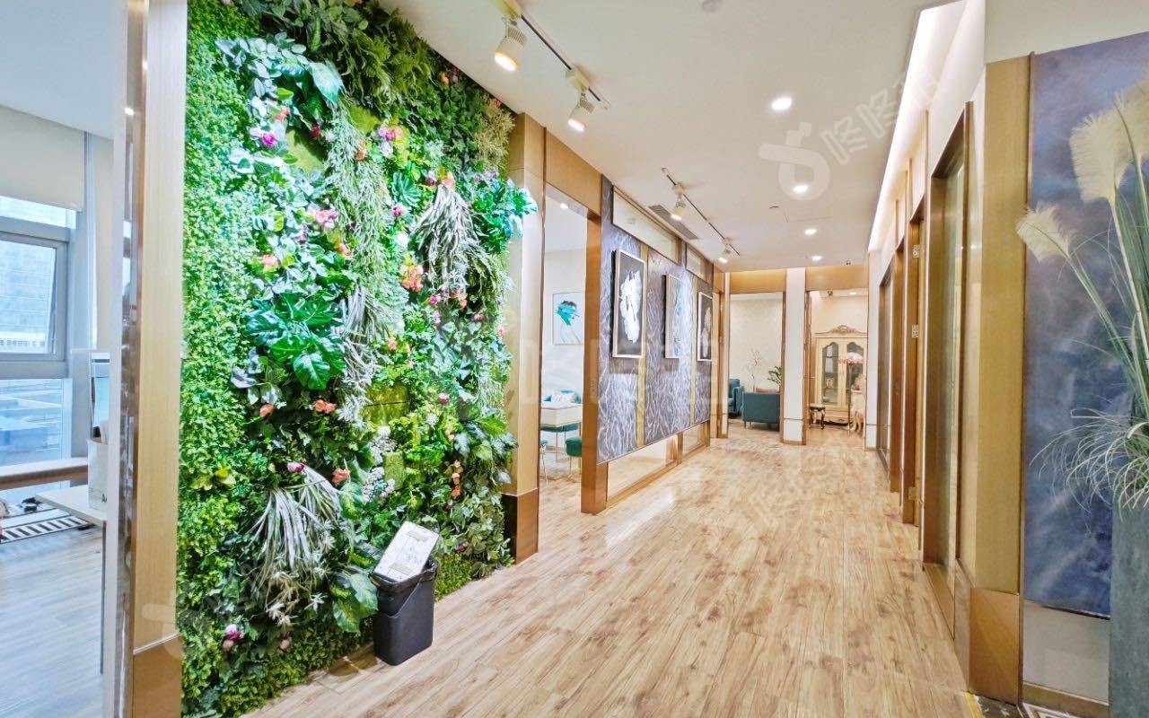 海王星辰大厦_722平_精装_办公室开间