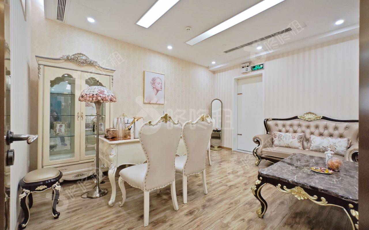 海王星辰大厦_722平_精装_办公室隔间