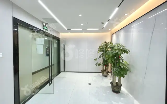 中心商务大厦_468平_精装_办公室房源出租