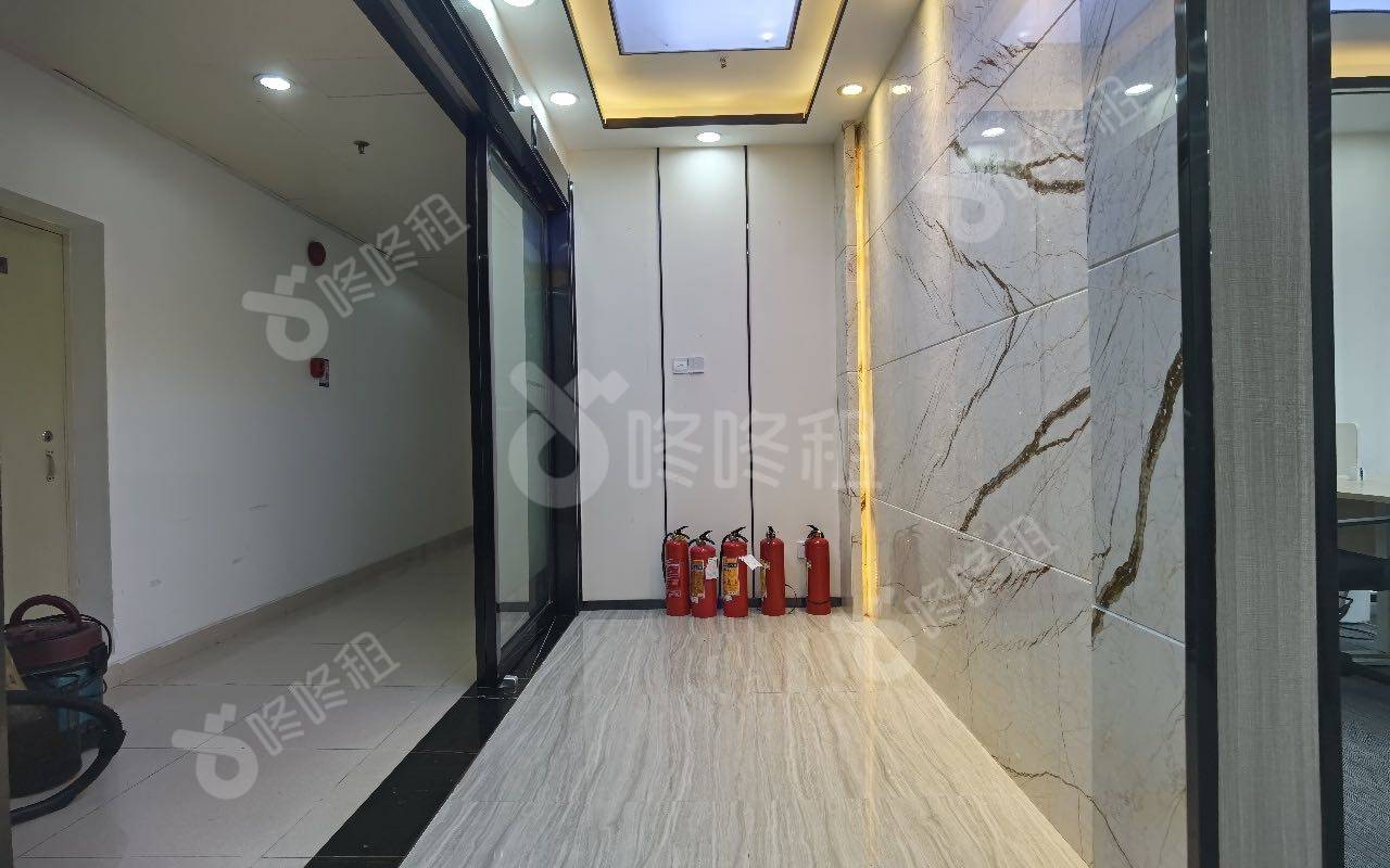 中国凤凰大厦_152平_精装_前台